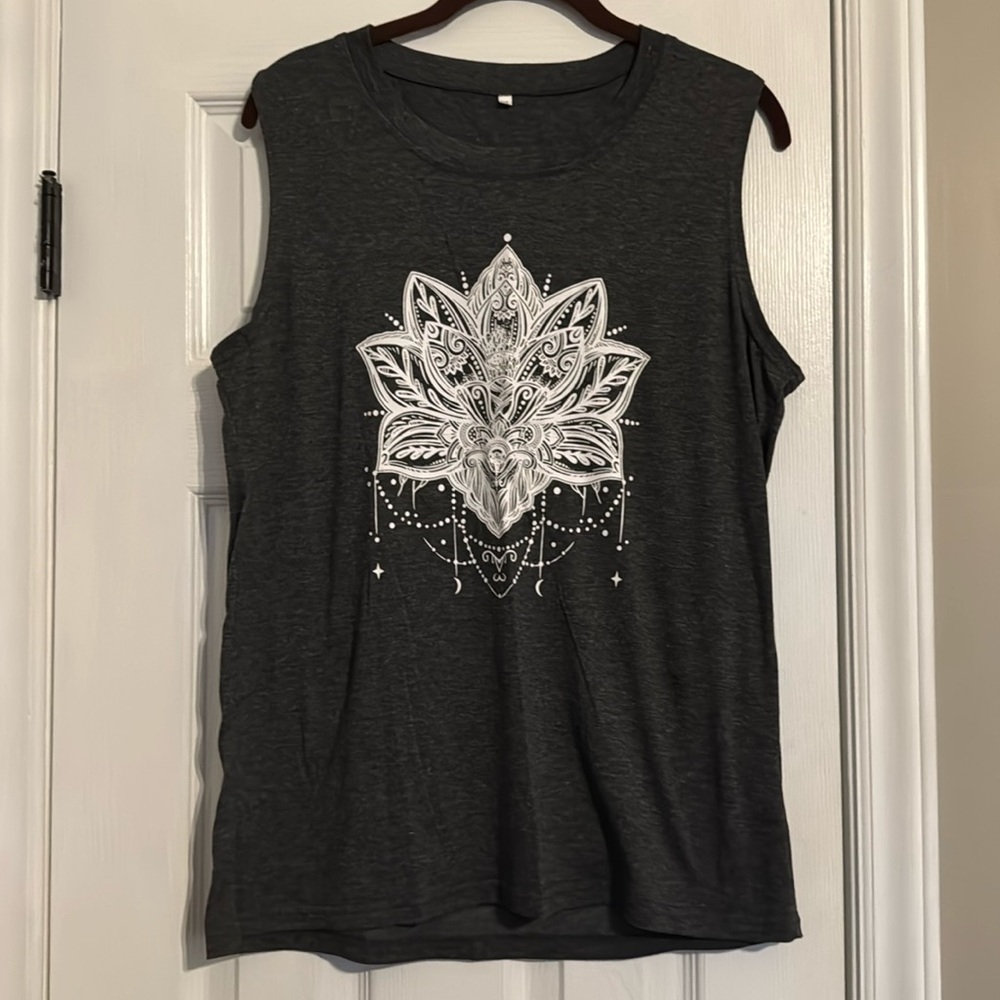 EUC Gray Mandala Tank